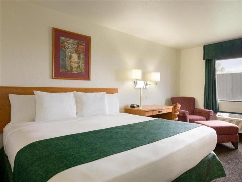 Travelodge By Wyndham Alpine Ngoại thất bức ảnh
