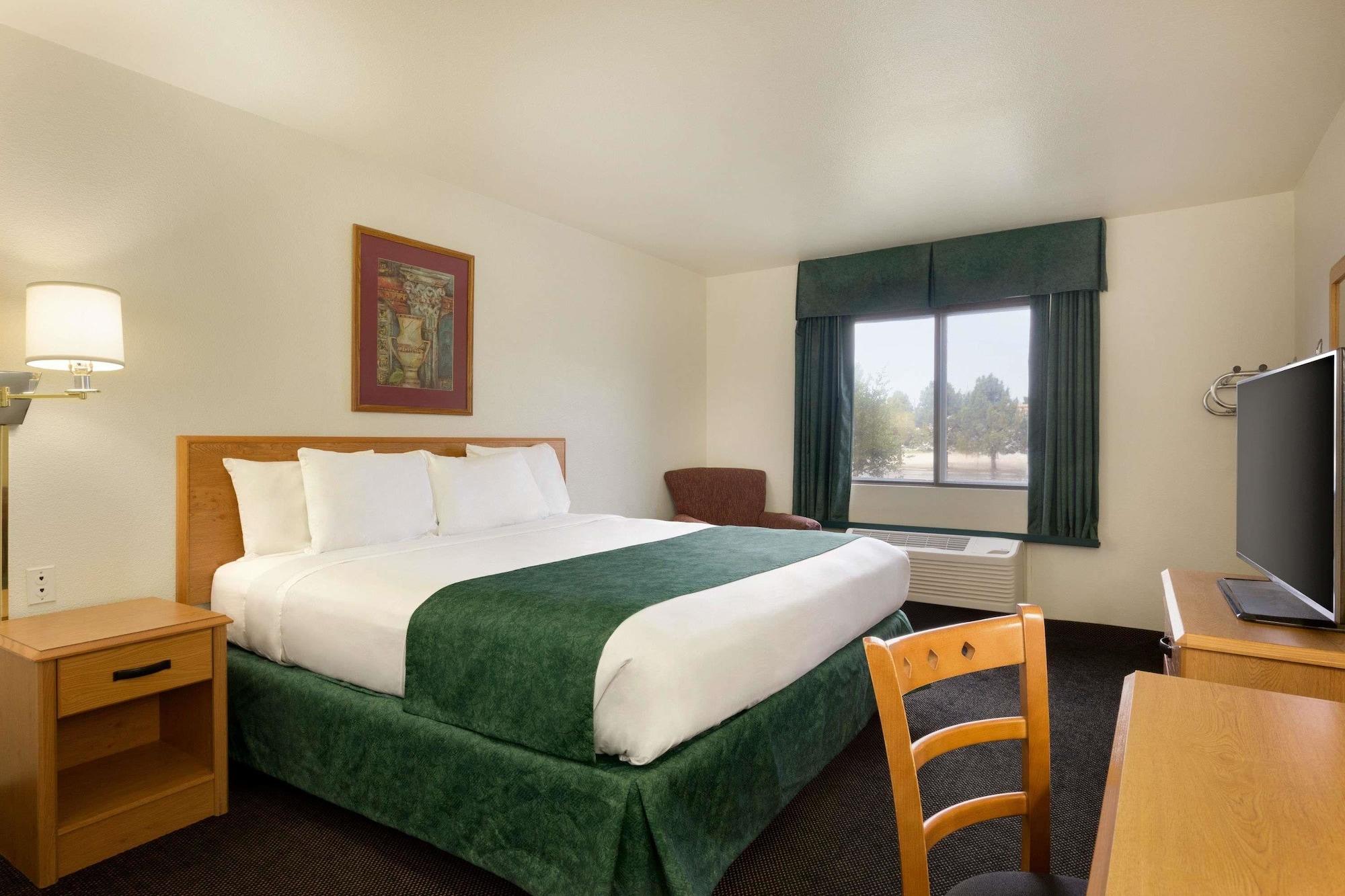 Travelodge By Wyndham Alpine Ngoại thất bức ảnh