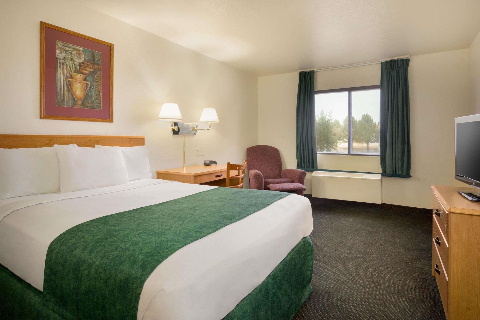 Travelodge By Wyndham Alpine Ngoại thất bức ảnh