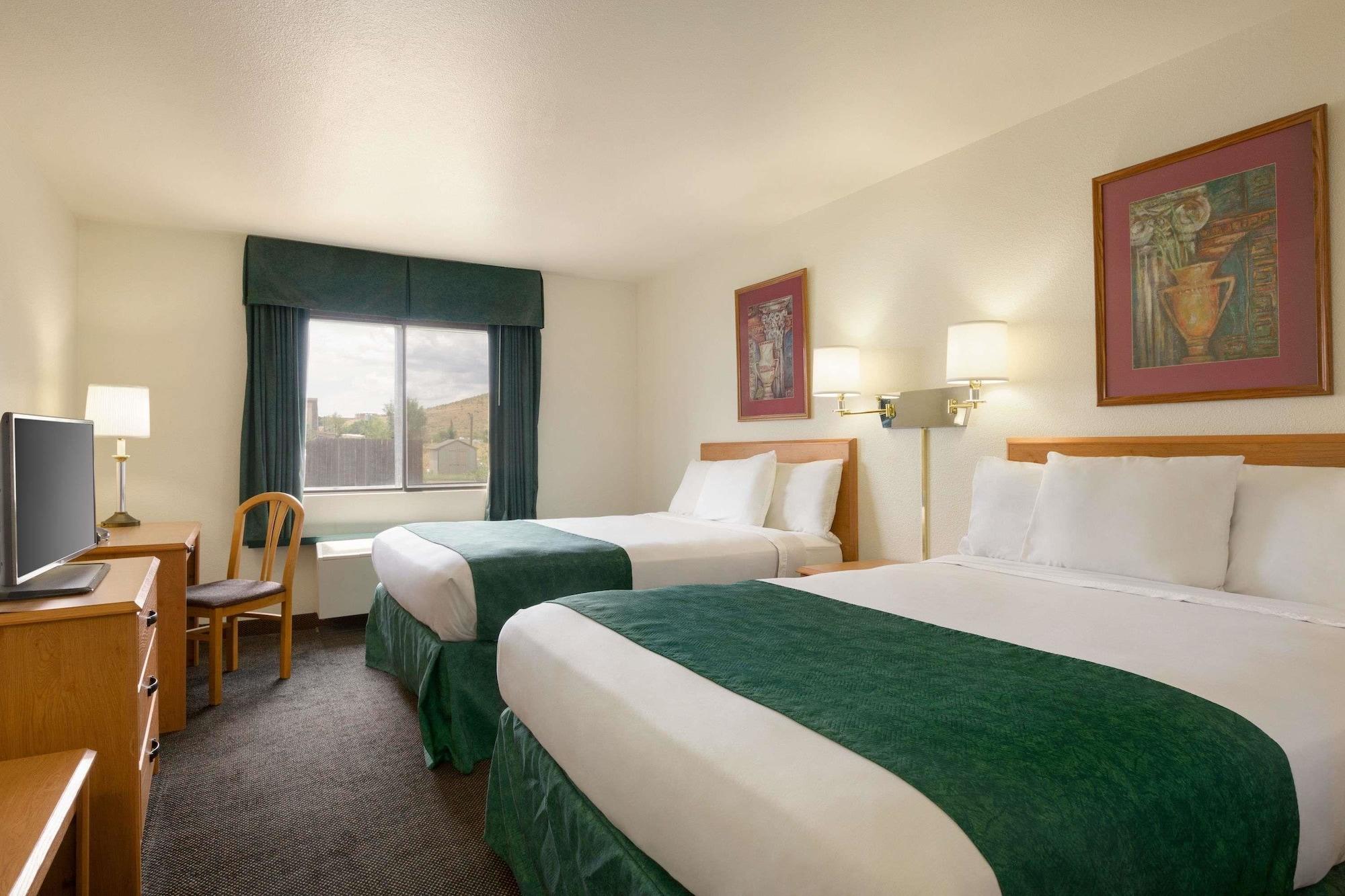 Travelodge By Wyndham Alpine Ngoại thất bức ảnh