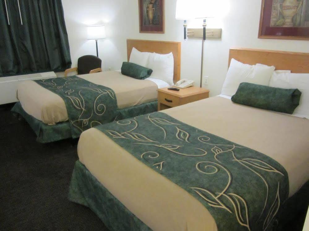 Travelodge By Wyndham Alpine Ngoại thất bức ảnh