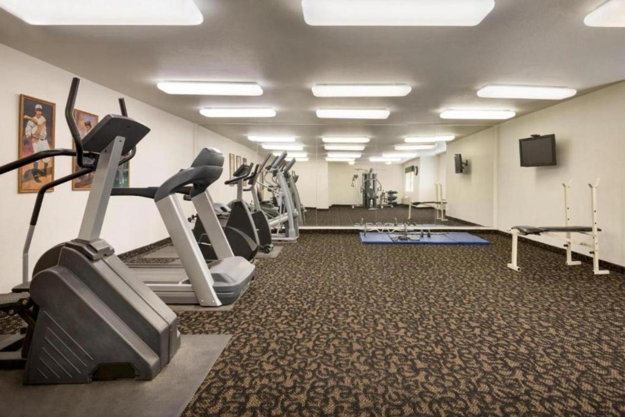 Travelodge By Wyndham Alpine Ngoại thất bức ảnh